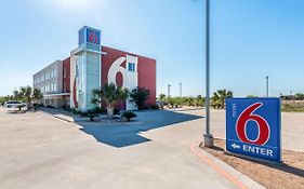 Motel 6 Three Rivers Tx